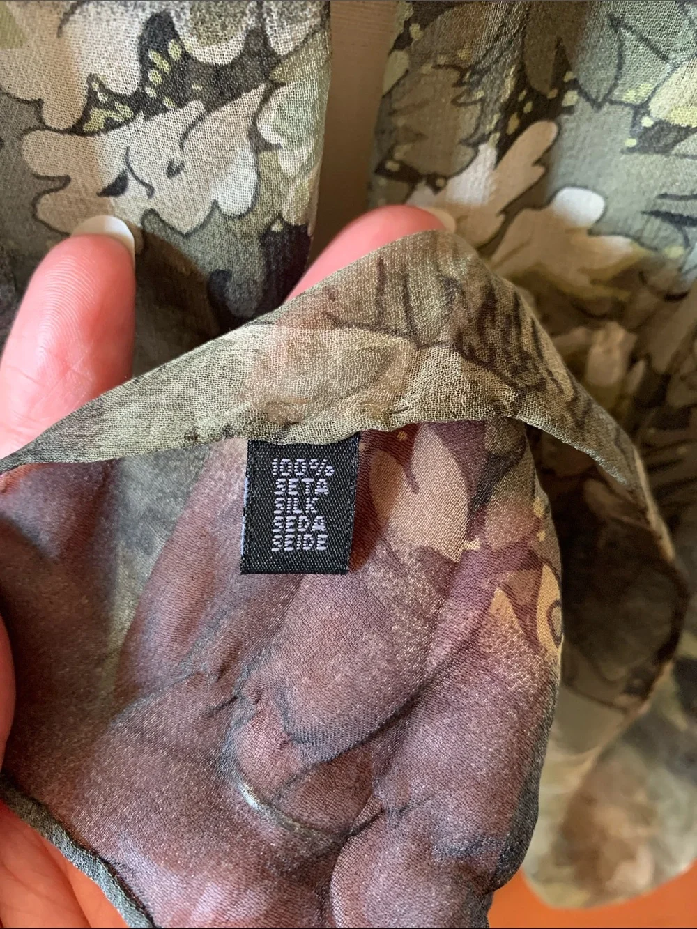 N/A 100% silk